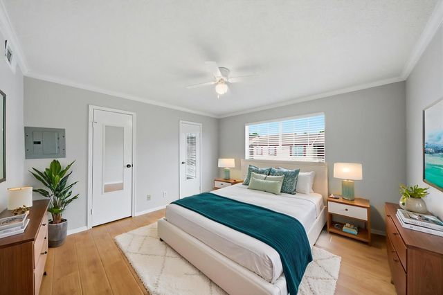 2120 El Paseo Street 2812, Houston, TX 77054