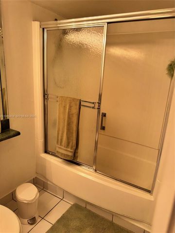 14401 N Kendall Drive 303N, Miami, FL 33186