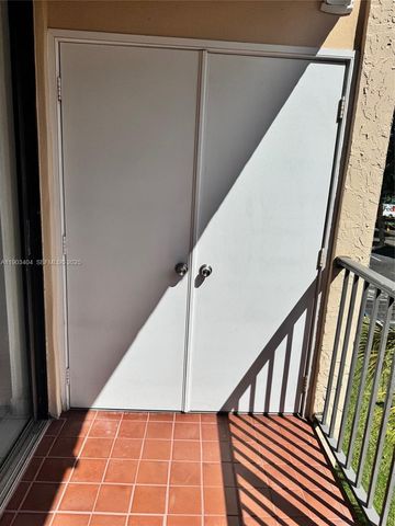 14401 N Kendall Drive 303N, Miami, FL 33186