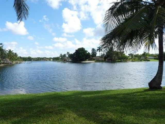14401 N Kendall Drive 303N, Miami, FL 33186