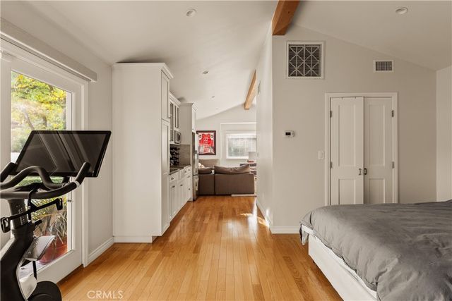 22370 Algunas Road, Woodland Hills, CA 91364