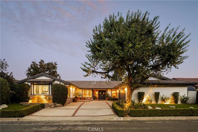 22370 Algunas Road, Woodland Hills, CA 91364