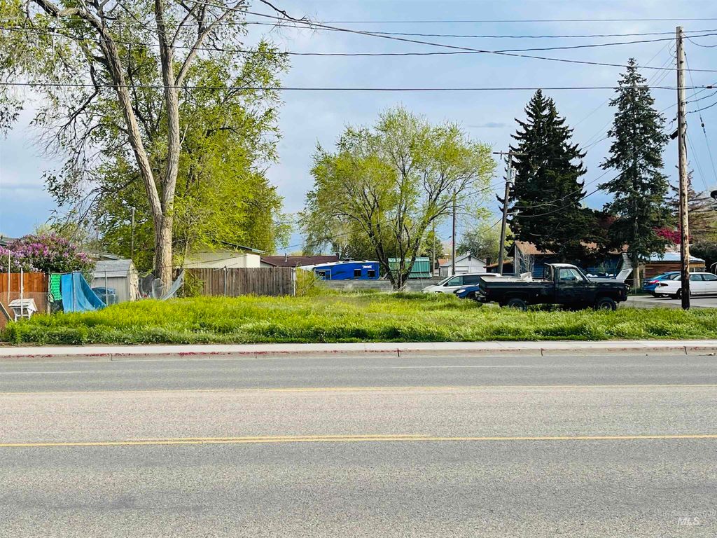 1145 American Legion Blvd, Mountain Home, ID 83647