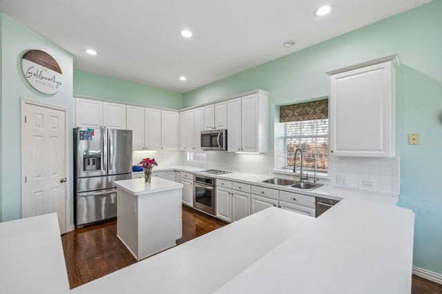 9612 Saint Annes Drive, Plano, TX 75025