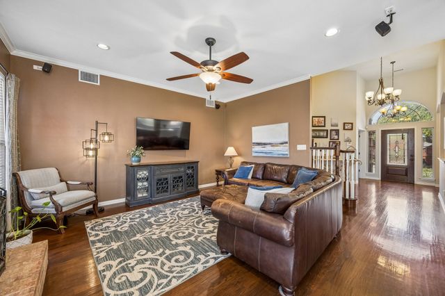 9612 Saint Annes Drive, Plano, TX 75025