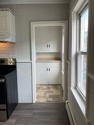 51 Pine 2, Fitchburg, MA 01420