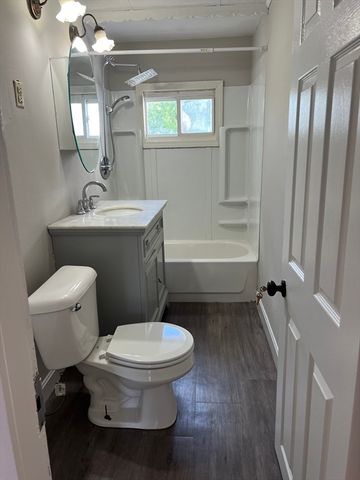 51 Pine 2, Fitchburg, MA 01420