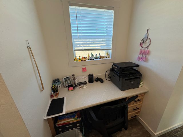 786 Holiday Village Dr, Quitman, TX 75783