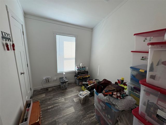 786 Holiday Village Dr, Quitman, TX 75783