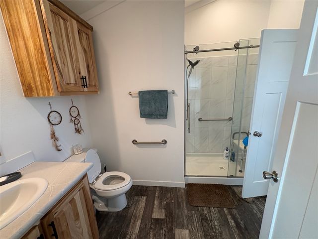 786 Holiday Village Dr, Quitman, TX 75783