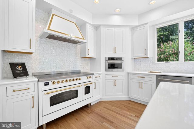 11455 S GLEN RD, Potomac, MD 20854