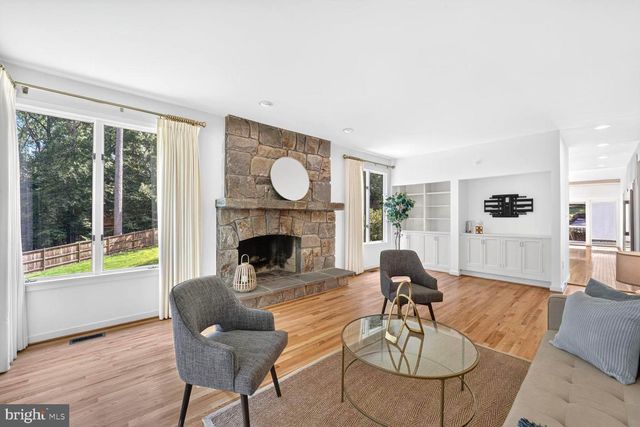 11455 S GLEN RD, Potomac, MD 20854