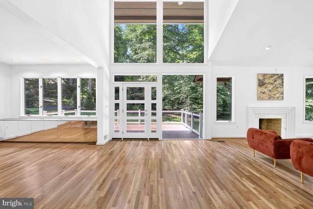 11455 S GLEN RD, Potomac, MD 20854