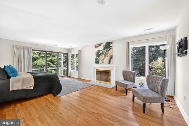 11455 S GLEN RD, Potomac, MD 20854