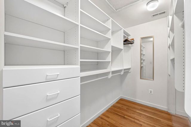 11455 S GLEN RD, Potomac, MD 20854