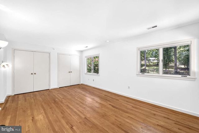11455 S GLEN RD, Potomac, MD 20854