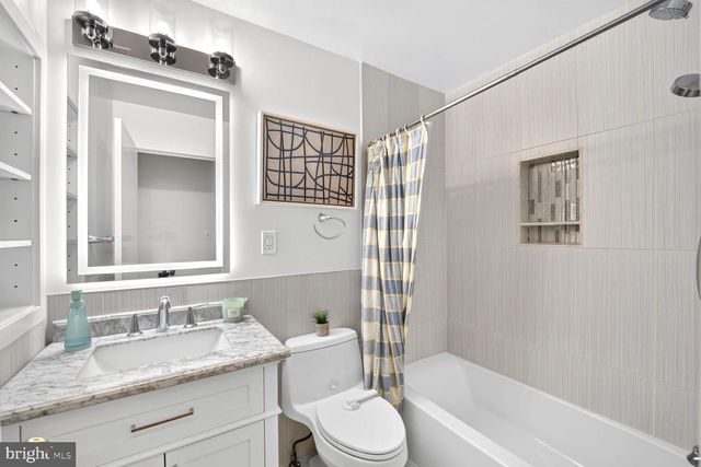 11455 S GLEN RD, Potomac, MD 20854
