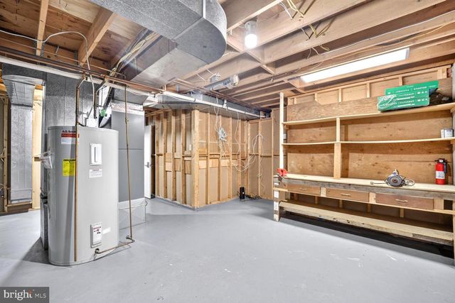 11455 S GLEN RD, Potomac, MD 20854