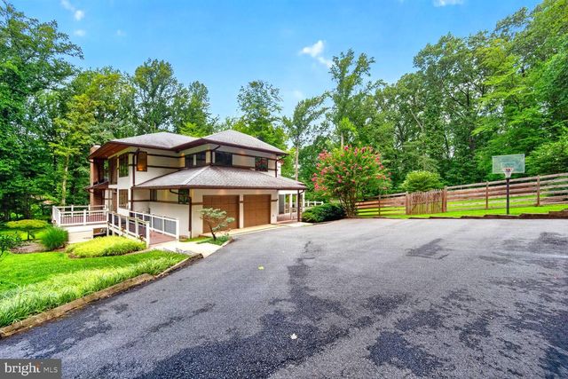 11455 S GLEN RD, Potomac, MD 20854