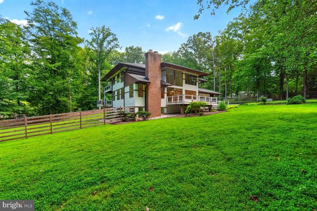 11455 S GLEN RD, Potomac, MD 20854