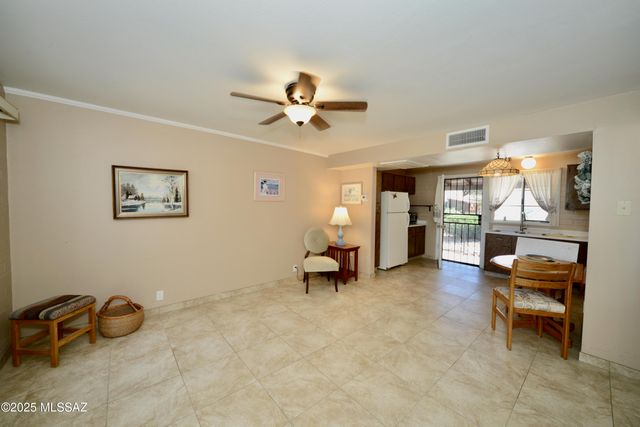 401 W Esperanza Blvd Apt A, Green Valley, AZ 85614