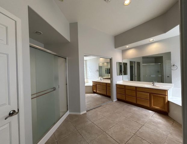 26041 N FERNBUSH, Phoenix, AZ 85083