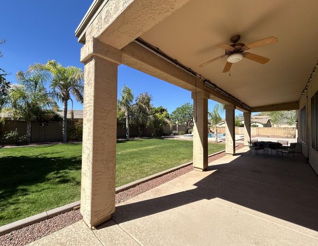 26041 N FERNBUSH, Phoenix, AZ 85083