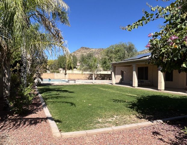 26041 N FERNBUSH, Phoenix, AZ 85083