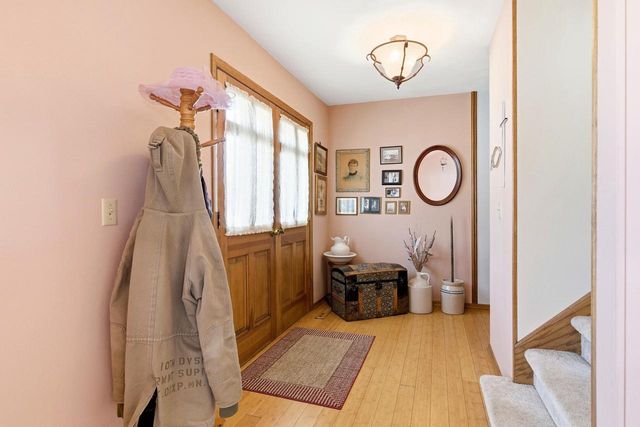 816 Woodview Drive, Sun Prairie, WI 53590