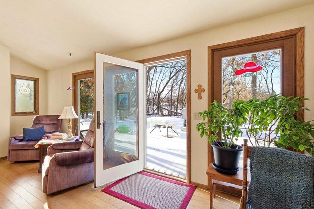 816 Woodview Drive, Sun Prairie, WI 53590