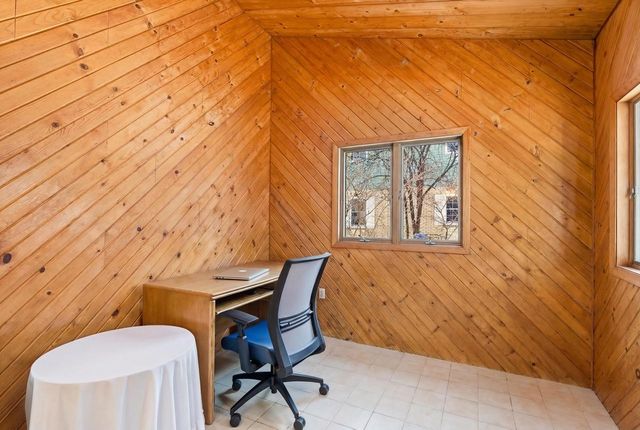 816 Woodview Drive, Sun Prairie, WI 53590