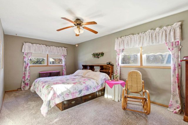 816 Woodview Drive, Sun Prairie, WI 53590