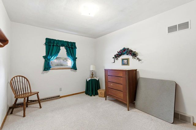 816 Woodview Drive, Sun Prairie, WI 53590