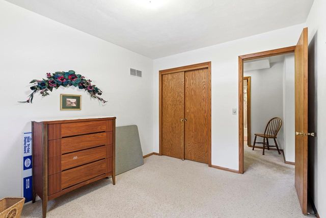 816 Woodview Drive, Sun Prairie, WI 53590