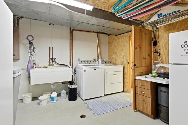 816 Woodview Drive, Sun Prairie, WI 53590