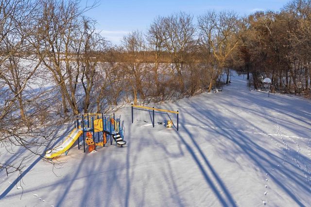 816 Woodview Drive, Sun Prairie, WI 53590