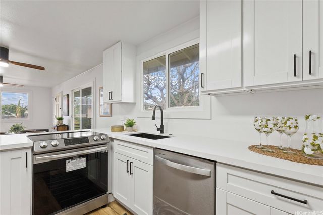 91-433 Ewa Beach Road, Ewa Beach, HI 96706