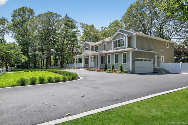 654 Caledonia Road, Dix Hills, NY 11746
