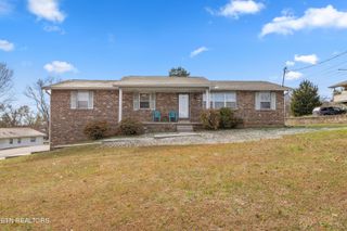 9504 Bob Gray Rd, Knoxville, TN 37923