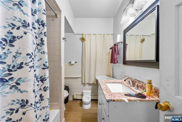 206 6th Street, Prospect Park, NJ 07508