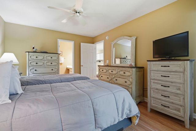 366 Pinehurst Ln Unit 13B, Pawleys Island, SC 29585