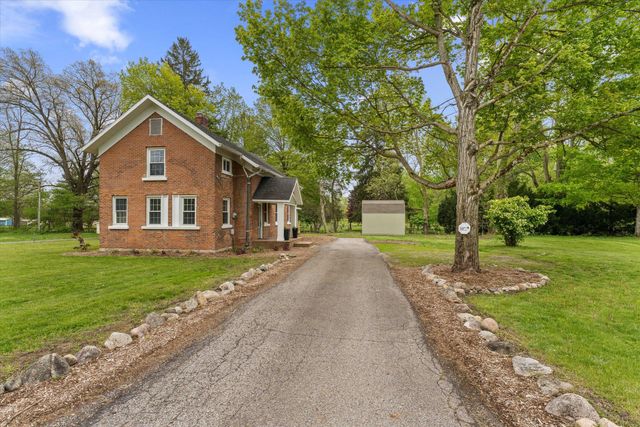 33013 Pokagon Highway, Pokagon Twp, MI 49120