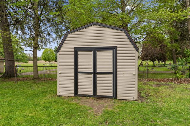 33013 Pokagon Highway, Pokagon Twp, MI 49120