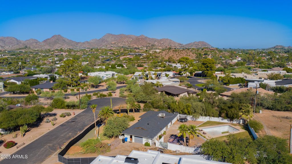Image 9 of property listing at 5625 N 45th Street, Phoenix, AZ 85018