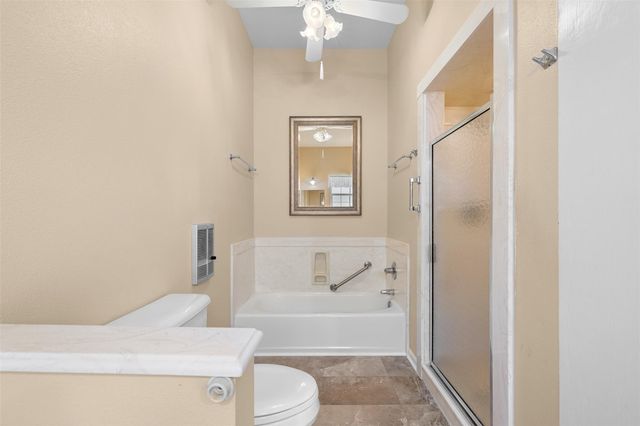 730 Panorama RD, La Grange, TX 78945