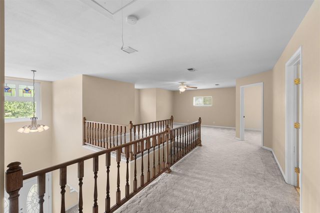 730 Panorama RD, La Grange, TX 78945
