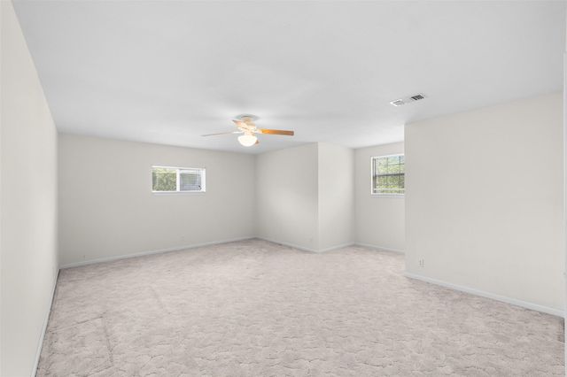 730 Panorama RD, La Grange, TX 78945