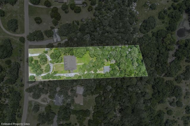 730 Panorama RD, La Grange, TX 78945
