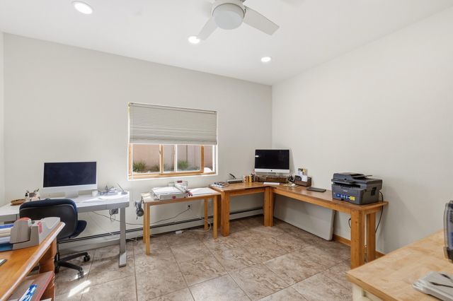 712 Navarra Way SE, Albuquerque, NM 87123