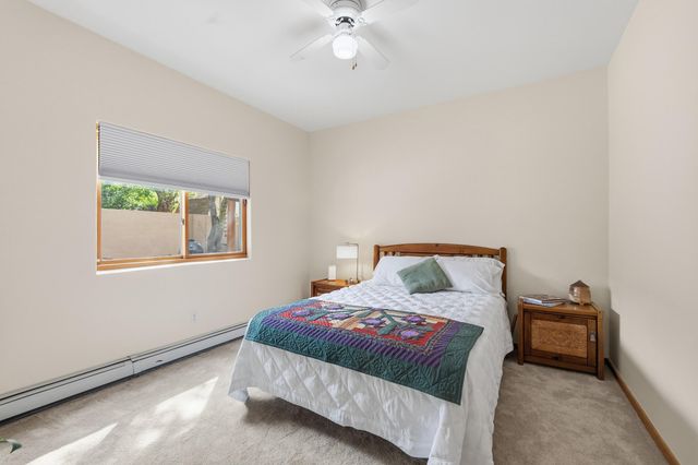 712 Navarra Way SE, Albuquerque, NM 87123